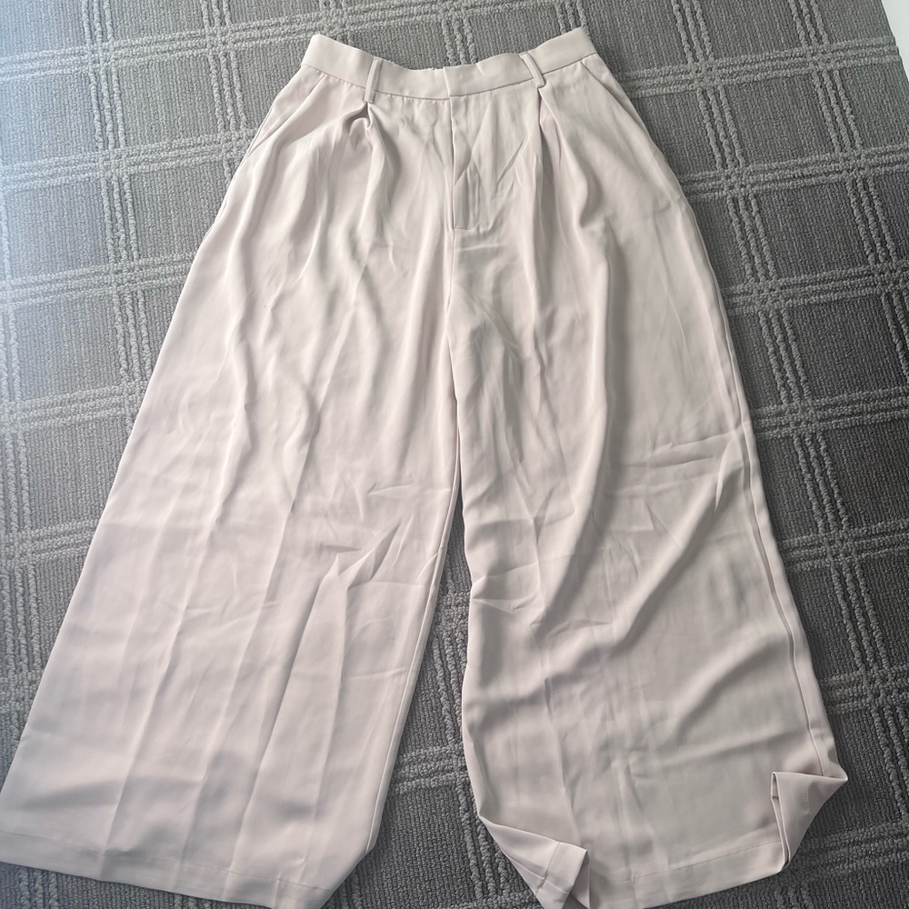 Wide leg high waist trousers